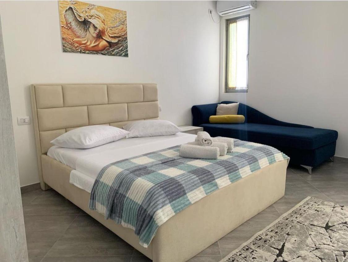 Eden Hotel Shëngjin Екстериор снимка
